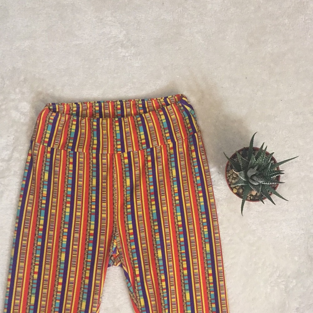LulaRoe Leggings - Picture 2 of 4